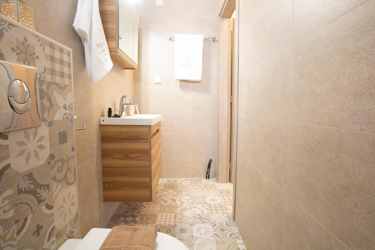 Nikolas Guest House Villa 尼基亚娜 外观 照片